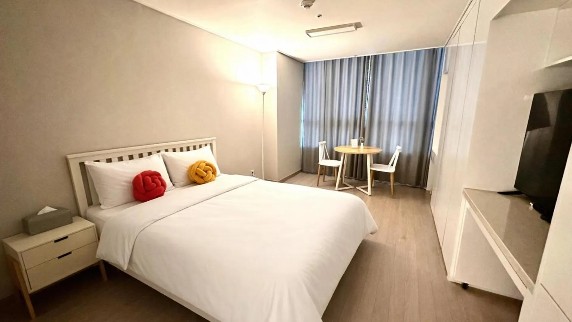 더 디셈버스테이 인 한라 Incheon Hotel