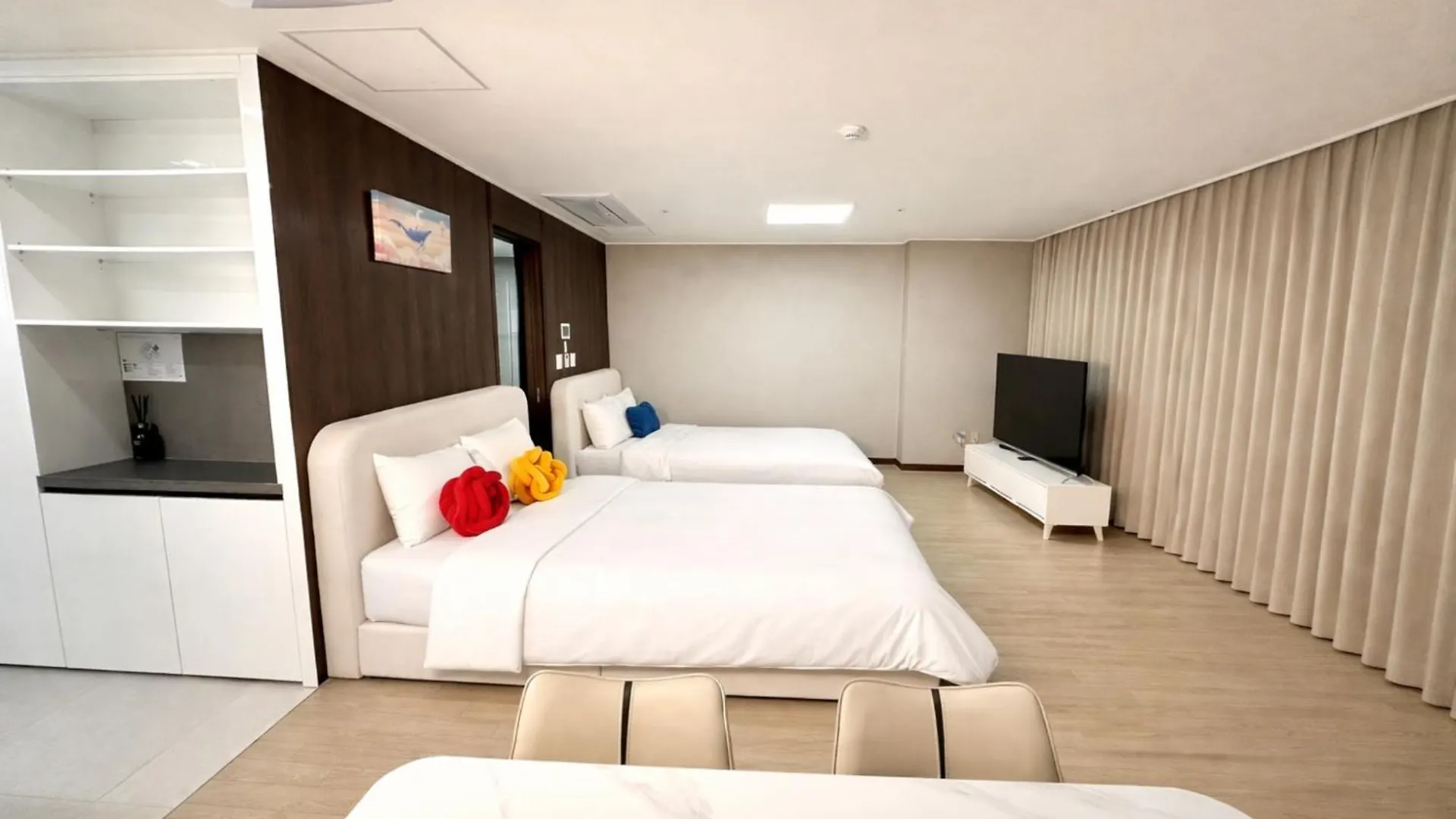 더 디셈버스테이 인 한라 Incheon Hotel