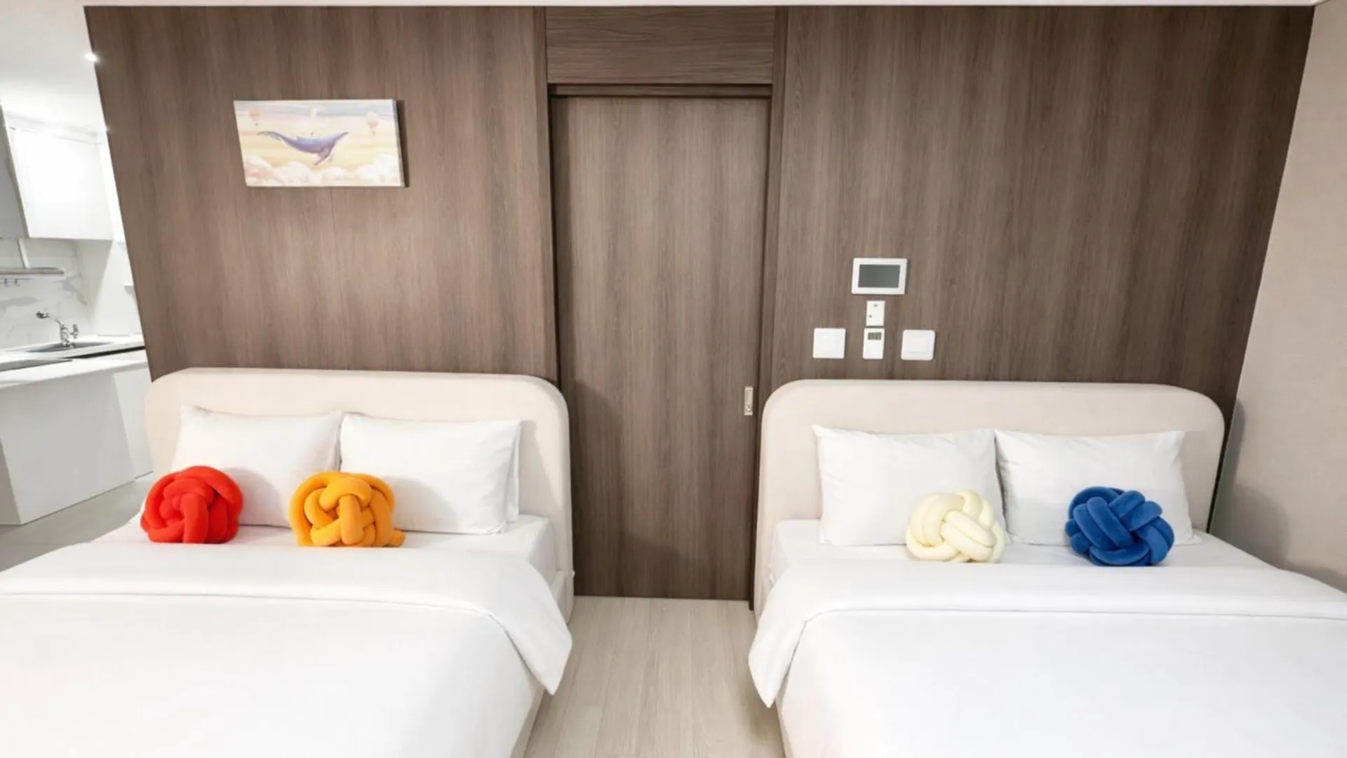 Hotel 더 디셈버스테이 인 한라 Incheon