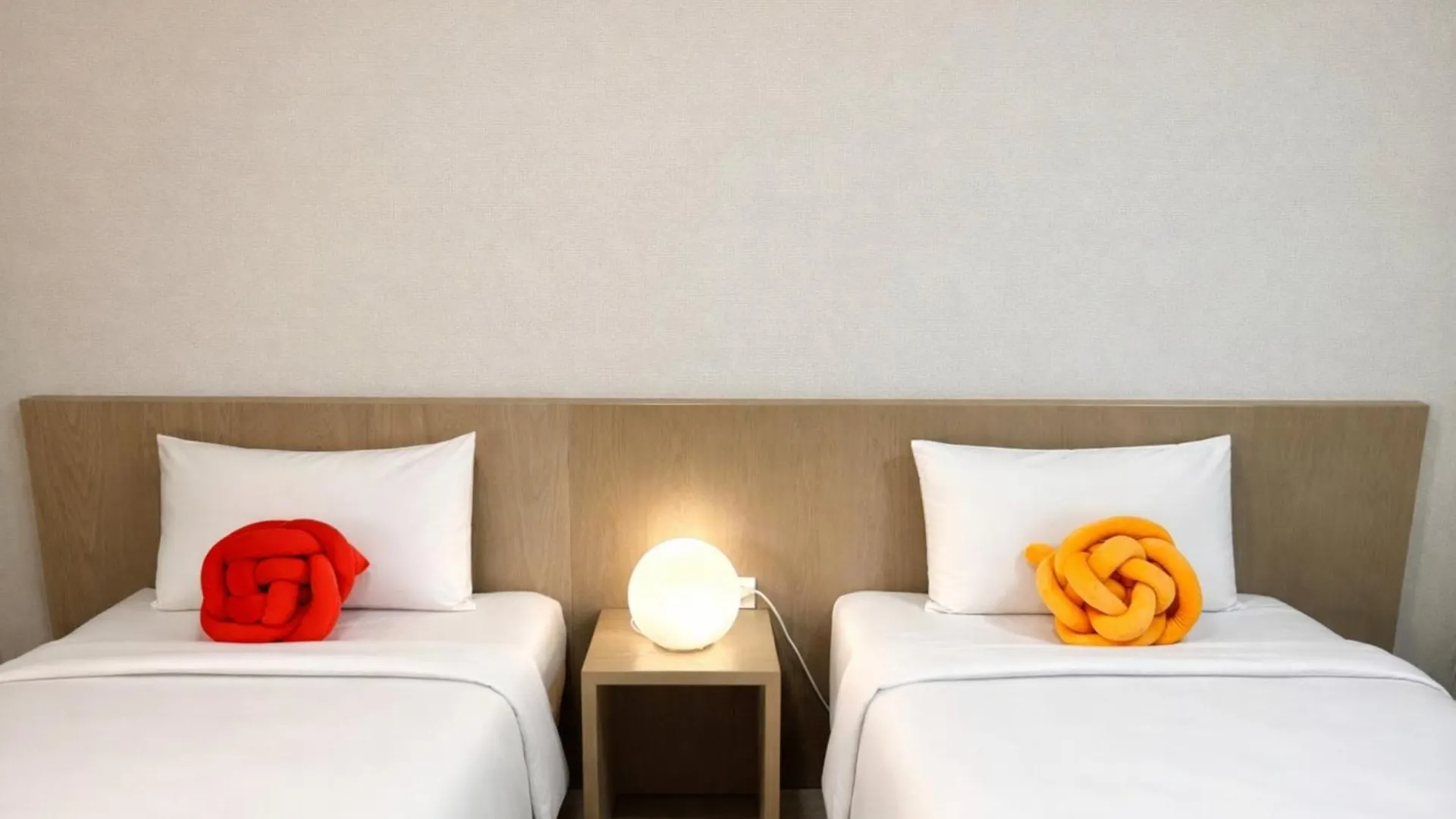 더 디셈버스테이 인 한라 Incheon Hotel