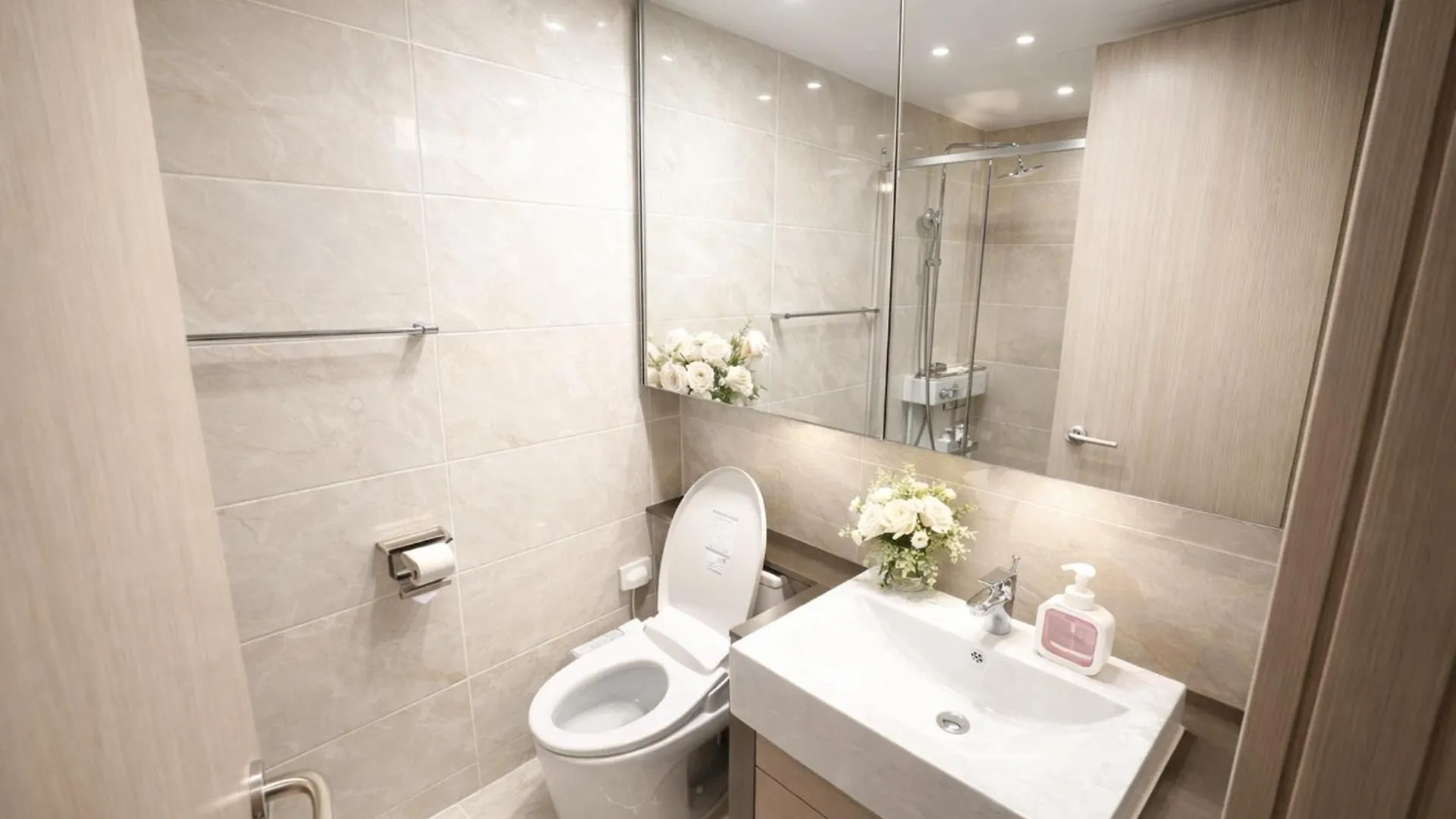 Hotel 더 디셈버스테이 인 한라 Incheon