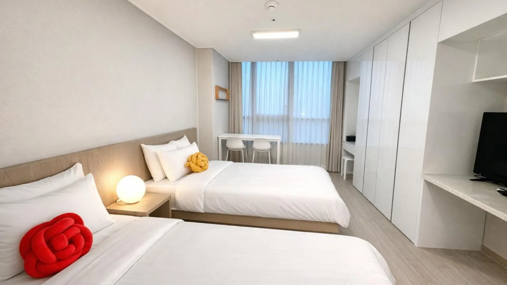 더 디셈버스테이 인 한라 Incheon Hotel